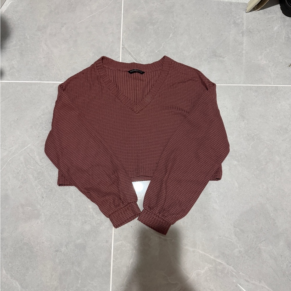 SHEIN Burgundy Waffle Knit V-Neck Crop Top